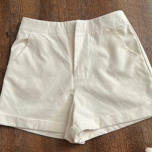 Like New size 2 Princess Polly high waisted shorts